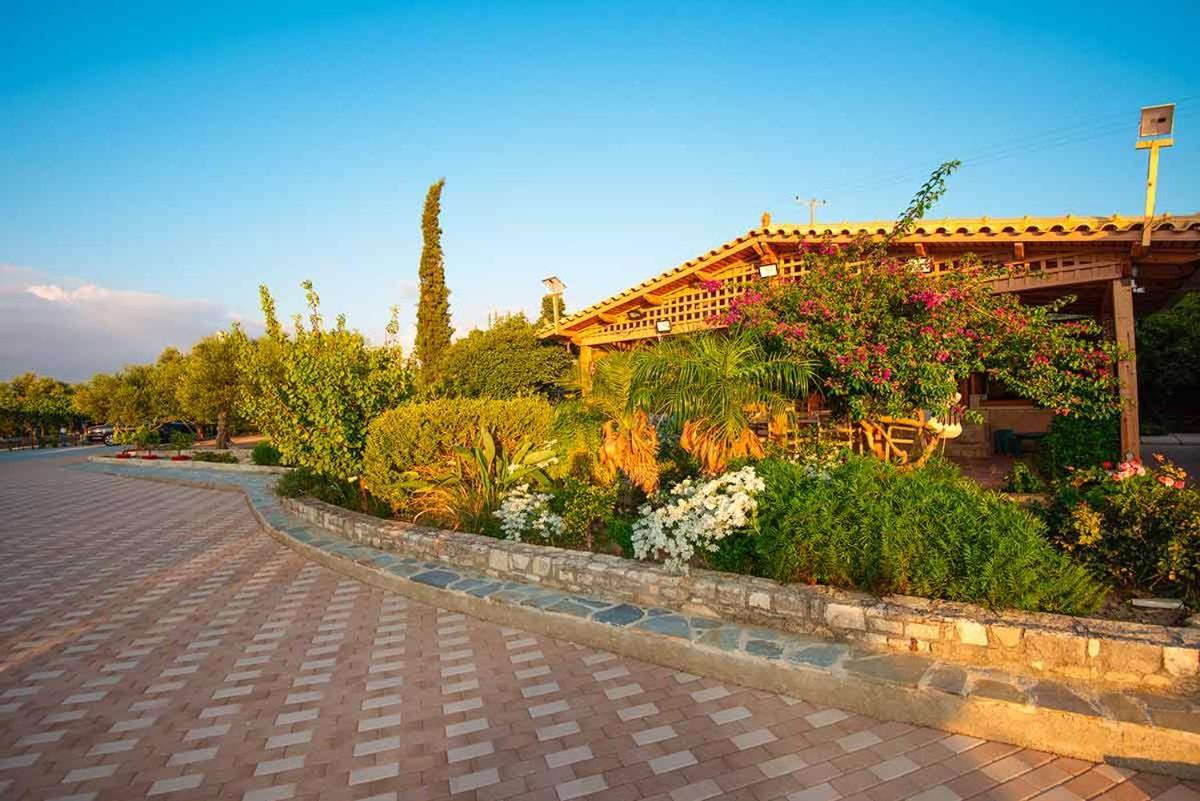 Stonehouse Olivelia - Afrathias Beach Tympáki Exterior photo