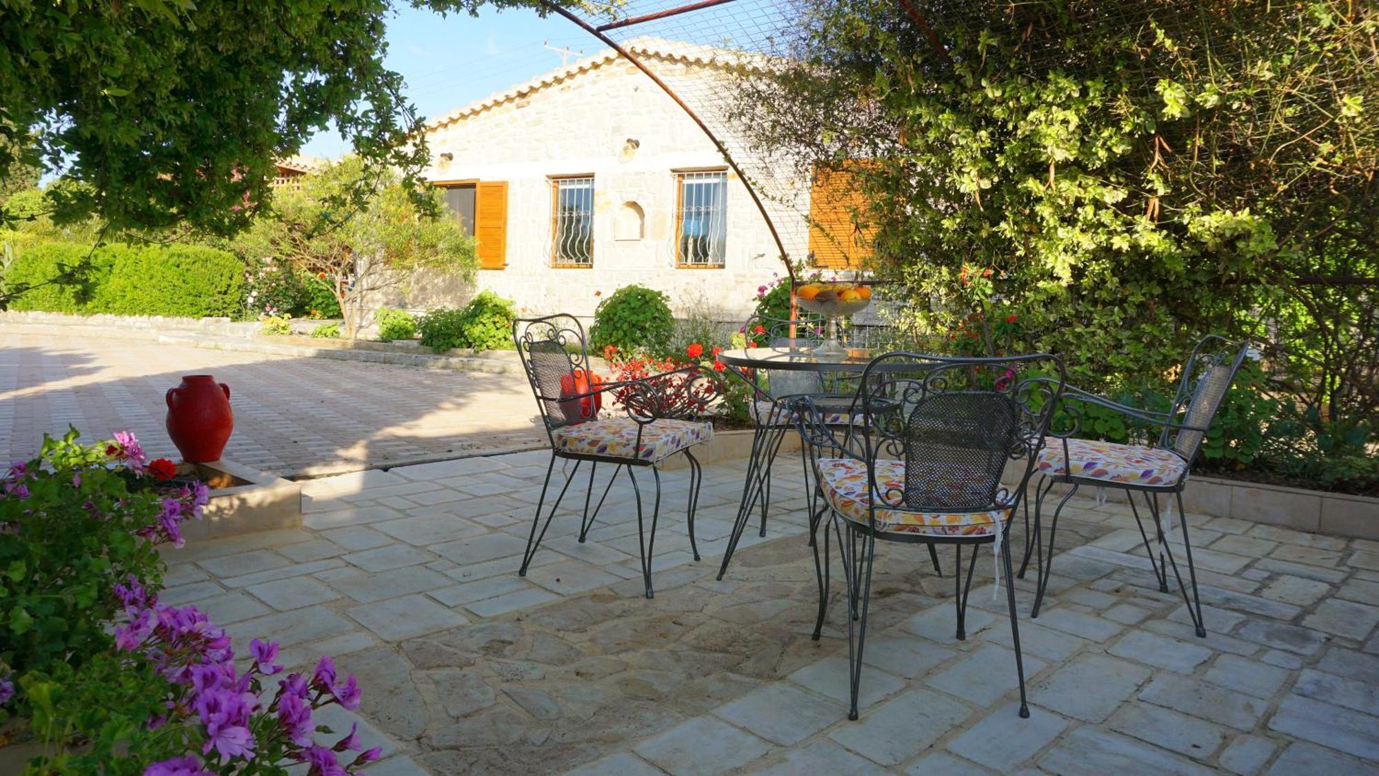 Stonehouse Olivelia - Afrathias Beach Tympáki Exterior photo